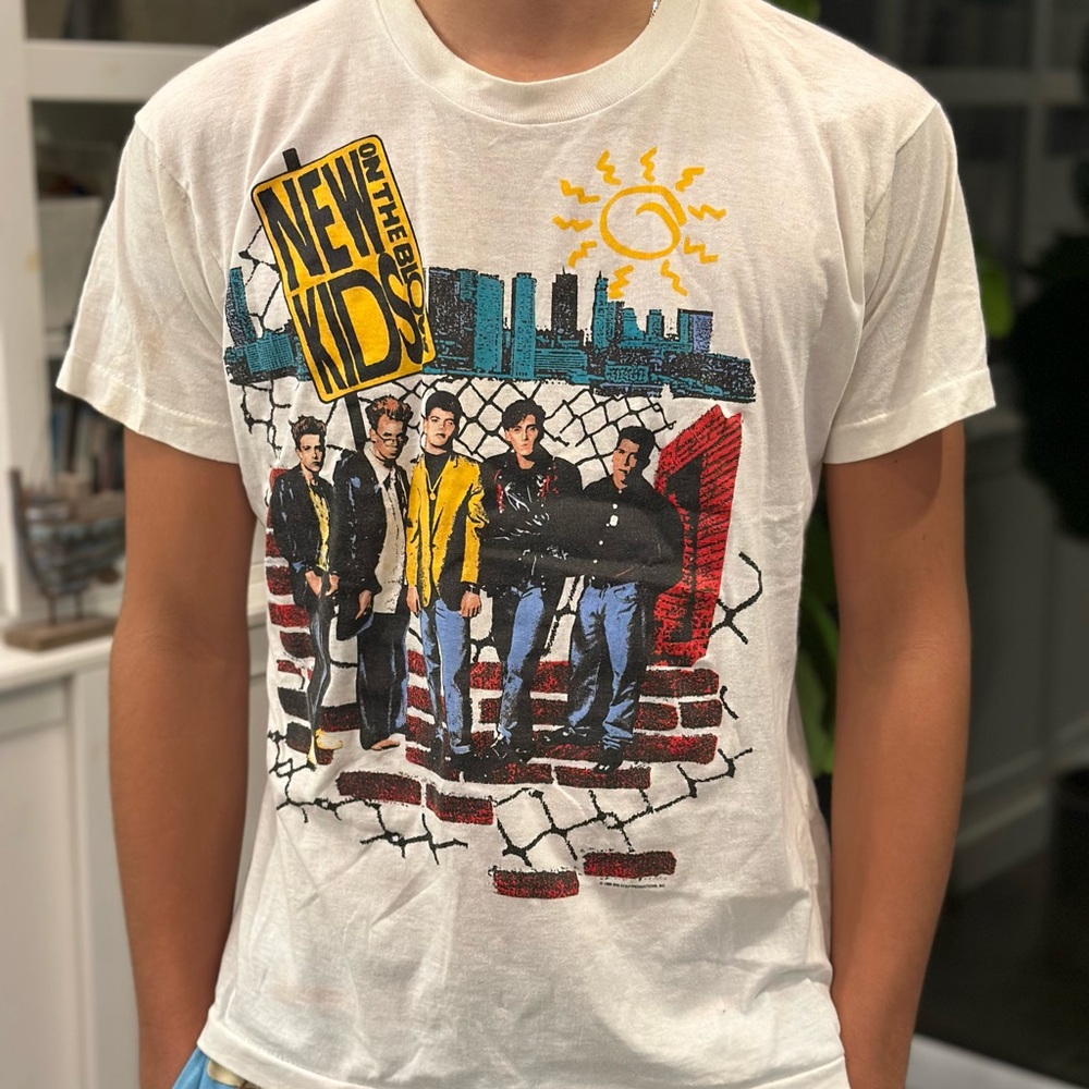 Vintage 1990 New Kids on the Block Graphic Concert T-Shirt - White